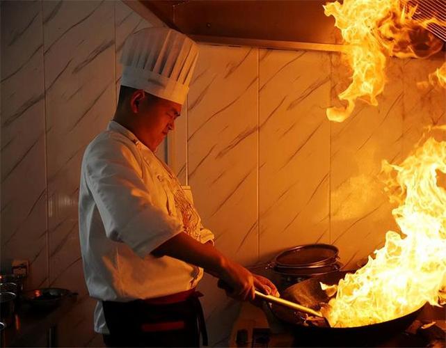 中国人vs日本厨师人视频
