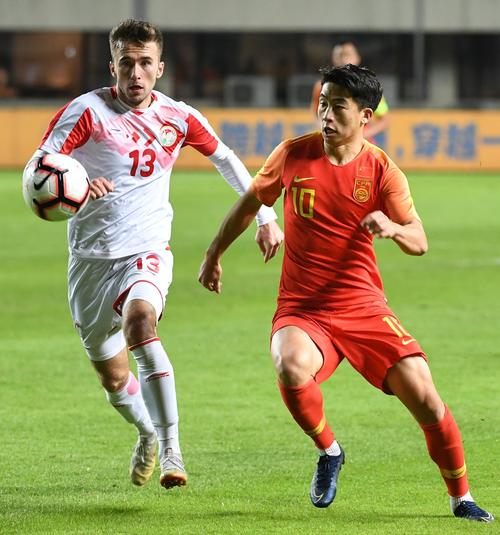 中国踢足球vs塔吉克斯坦